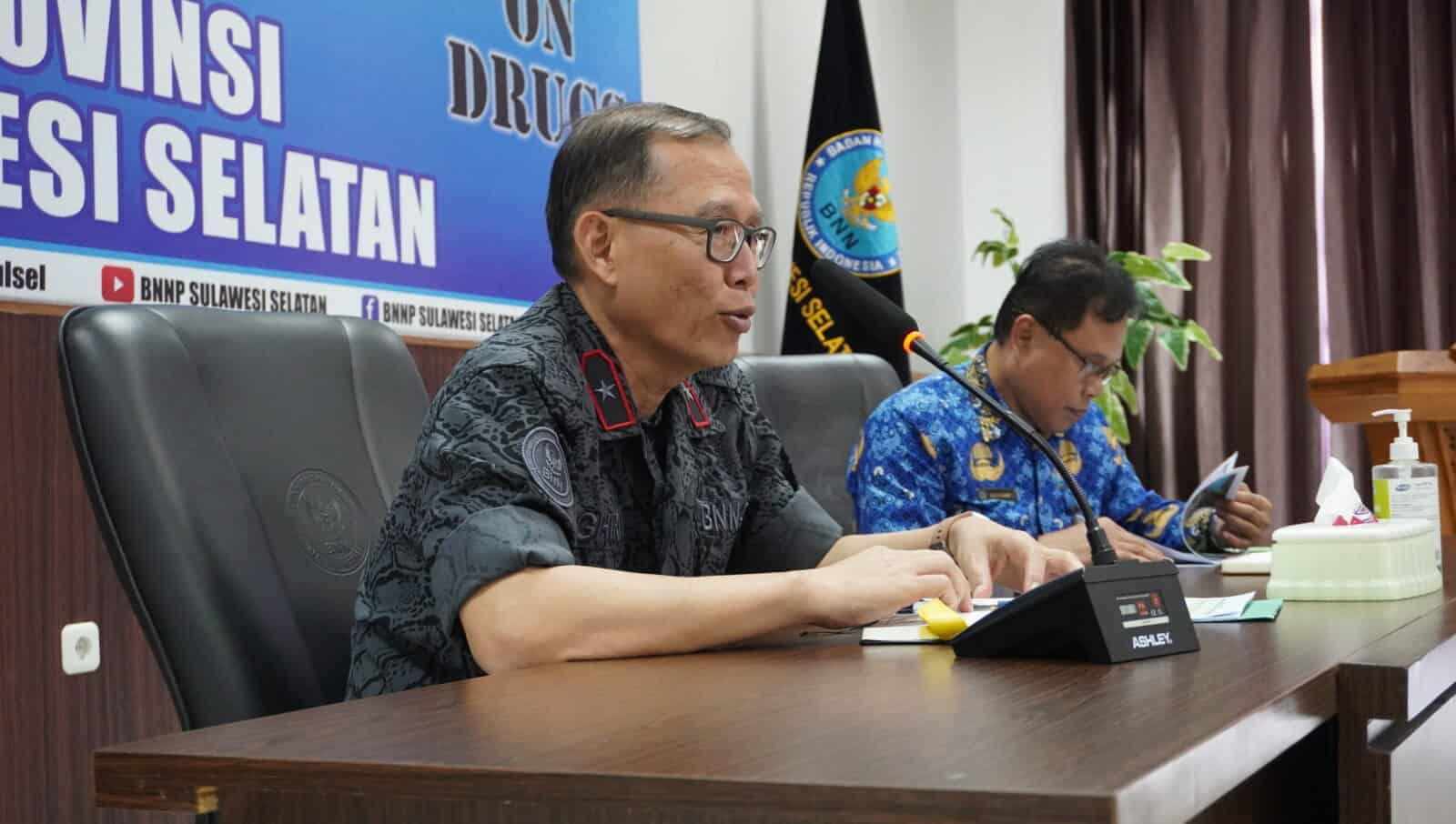 Kepala BNN Prov. SULSEL Memberikan Arahan Pada Kegiatan Rapat Monitoring Evaluasi Realisasi Anggaran dan Capaian Out Put Kegiatan Bulan April-Mei Tahun Anggaran 2023