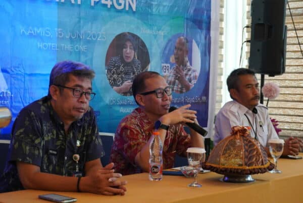 Kepala BNN Provinsi Sulawesi Selatan Membuka Secara Langsung dan Memberikan Materi Dalam Kegiatan Workshop Tematik Penggiat P4GN