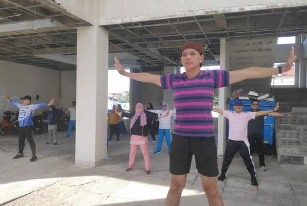 Senam Bersama Untuk Menjaga Kebugaran dan Menjadi Lebih Sehat oleh Personil BNNP SULSEL