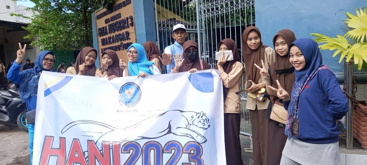 Pelaksanaan KIE P4GN Melalui Sosialisasi Anti Narkoba Secara Mobile Di Wilayah Kota Makassar Pelaksanaan KIE P4GN Melalui Sosialisasi Anti Narkoba Secara Mobile Di Wilayah Kota Makassar
