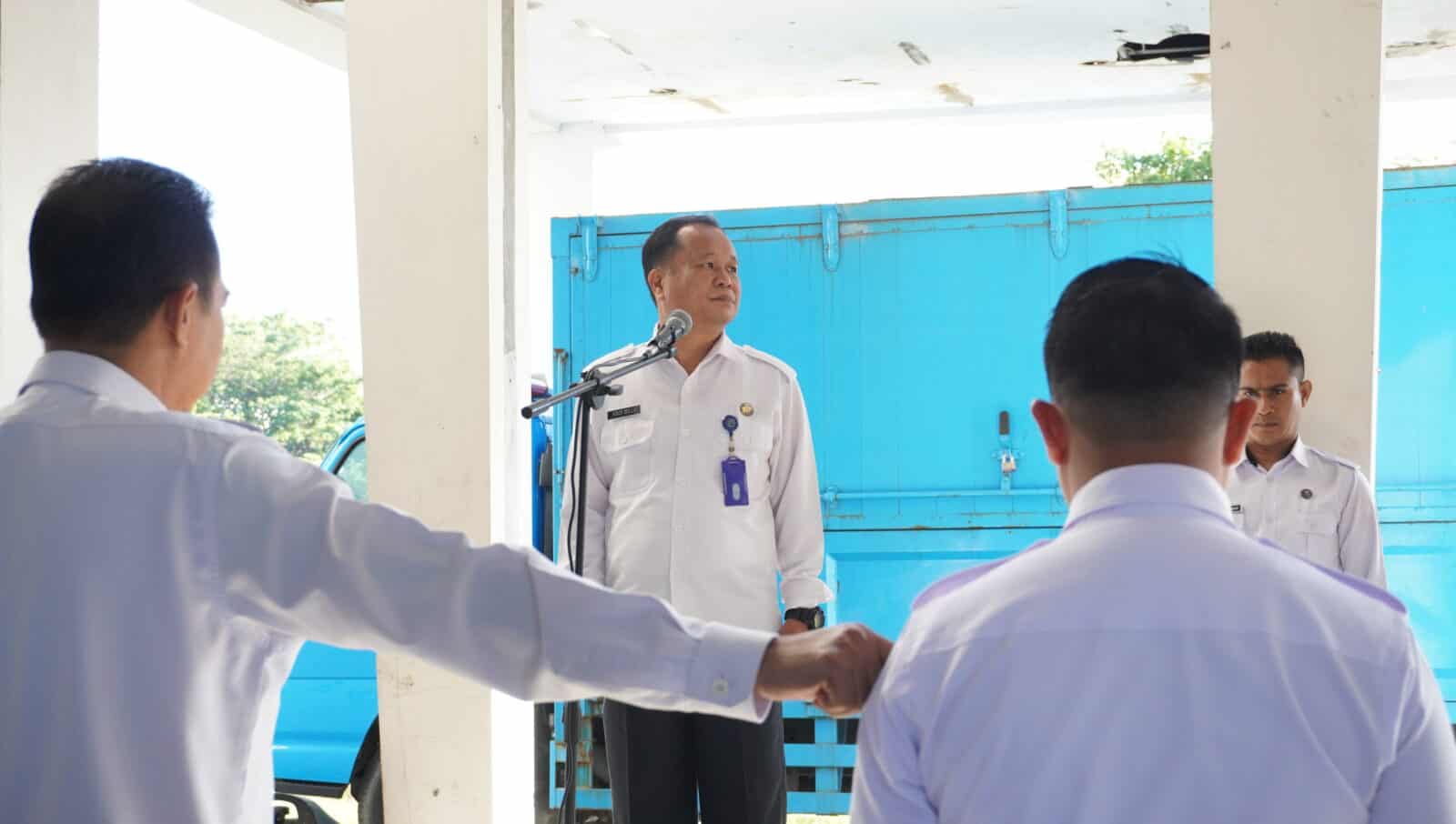Kepala Bidang Pemberantasan Pimpin Apel Pagi Jajaran BNN Prov. Sulsel Kepala Bidang Pemberantasan Pimpin Apel Pagi Jajaran BNN Prov. Sulsel