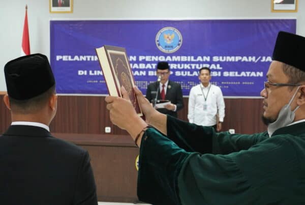 BNN Prov. SULSEL Melaksanakan Pelantikan Pengambilan Sumpah/Janji Jabatan Pejabat Pengawas/Eselon IV BNN Prov. SULSEL Melaksanakan Pelantikan Pengambilan Sumpah/Janji Jabatan Pejabat Pengawas/Eselon IV