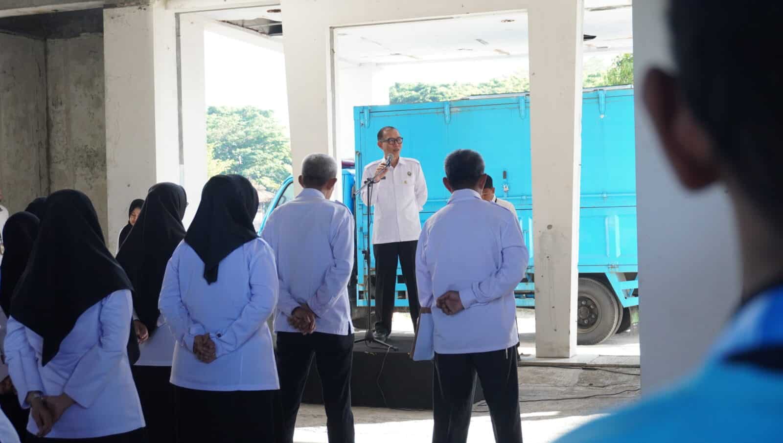 Kepala BNN Prov. Sulsel Memimpin Apel Pagi Sebelum Memasuki Masa Purnabakti Kepala BNN Prov. Sulsel Memimpin Apel Pagi Sebelum memasuki Masa Purnabakti