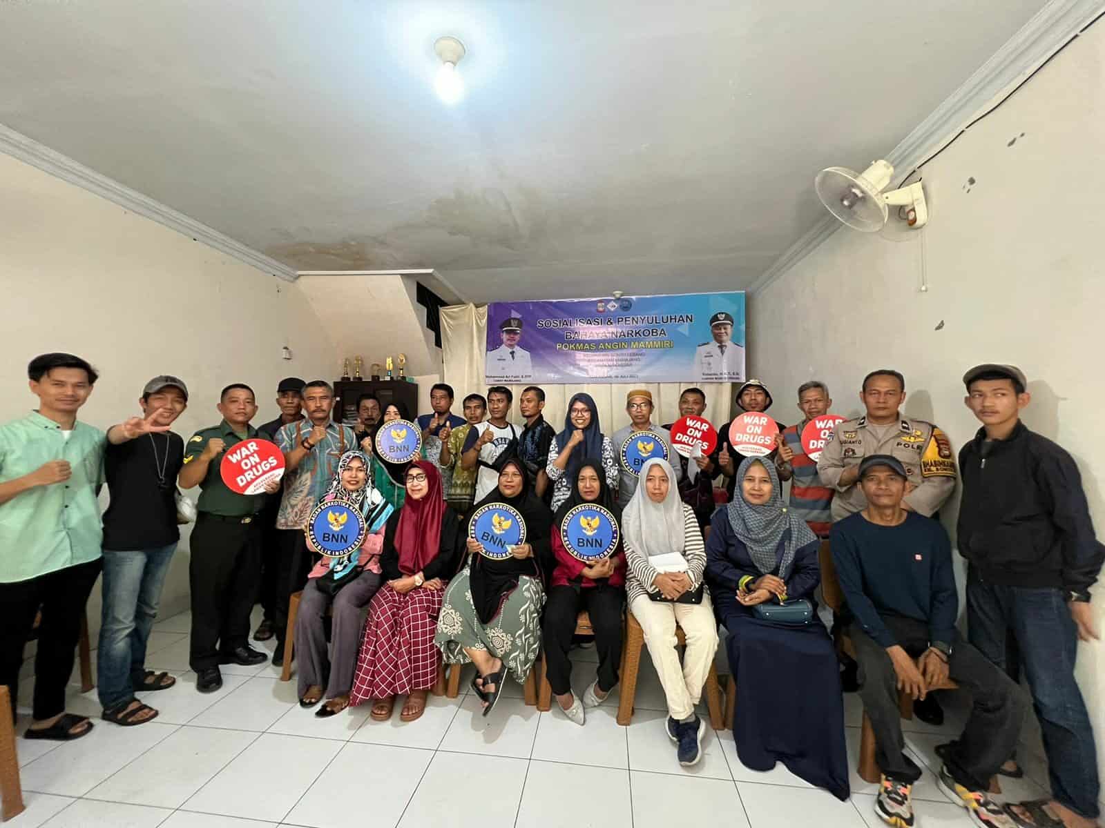 Sosialisasi Bahaya Narkoba Pokmas Angin Mamiri di Kelurahan Bonto Lebang Kecamatan Mamajang Kota Makassar Sosialisasi Bahaya Narkoba Pokmas Angin Mamiri di Kelurahan Bonto Lebang Kecamatan Mamajang Kota Makassar