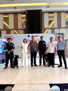 Unit K9 BNNP Sulsel Menampilkan Keahlian Pendeteksian Narkoba di Event Animal Land Unit K9 BNNP Sulsel Menampilkan Keahlian Pendeteksian Narkoba di Event Animal Land