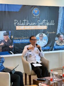 Kepala BNN Prov. Sulawesi Selatan Membuka Pelatihan Softskill di SMP dan SMA Sederajat di Kota Makassar Kepala BNN Prov. Sulawesi Selatan Membuka Pelatihan Softskill di SMP dan SMA Sederajat di Kota Makassar