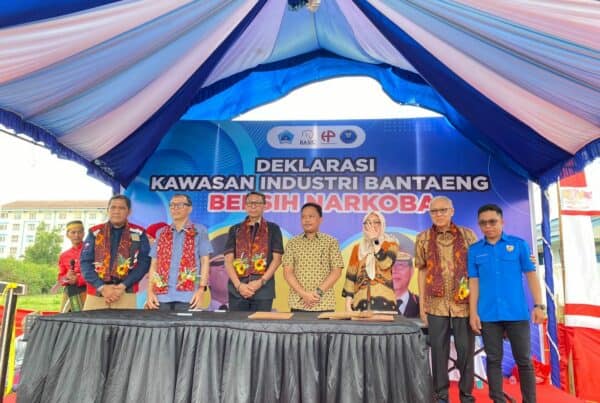 Kepala BNN Prov. Sulawesi Selatan Menghadiri Deklarasi Kawasan Industri Bantaeng Bersih Narkoba Kepala BNN Prov. Sulawesi Selatan Menghadiri Deklarasi Kawasan Industri Bantaeng Bersih Narkoba