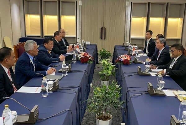 Pertemuan Bilateral dengan delegasi Singapura di sela-sela pelaksanaan The 8th AMMD