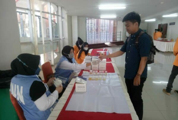 BNN Provinsi Sulawesi Selatan Tes Urine bagi Mahasiswa Di Lingkungan Pendidikan Universitas Negeri Makassar