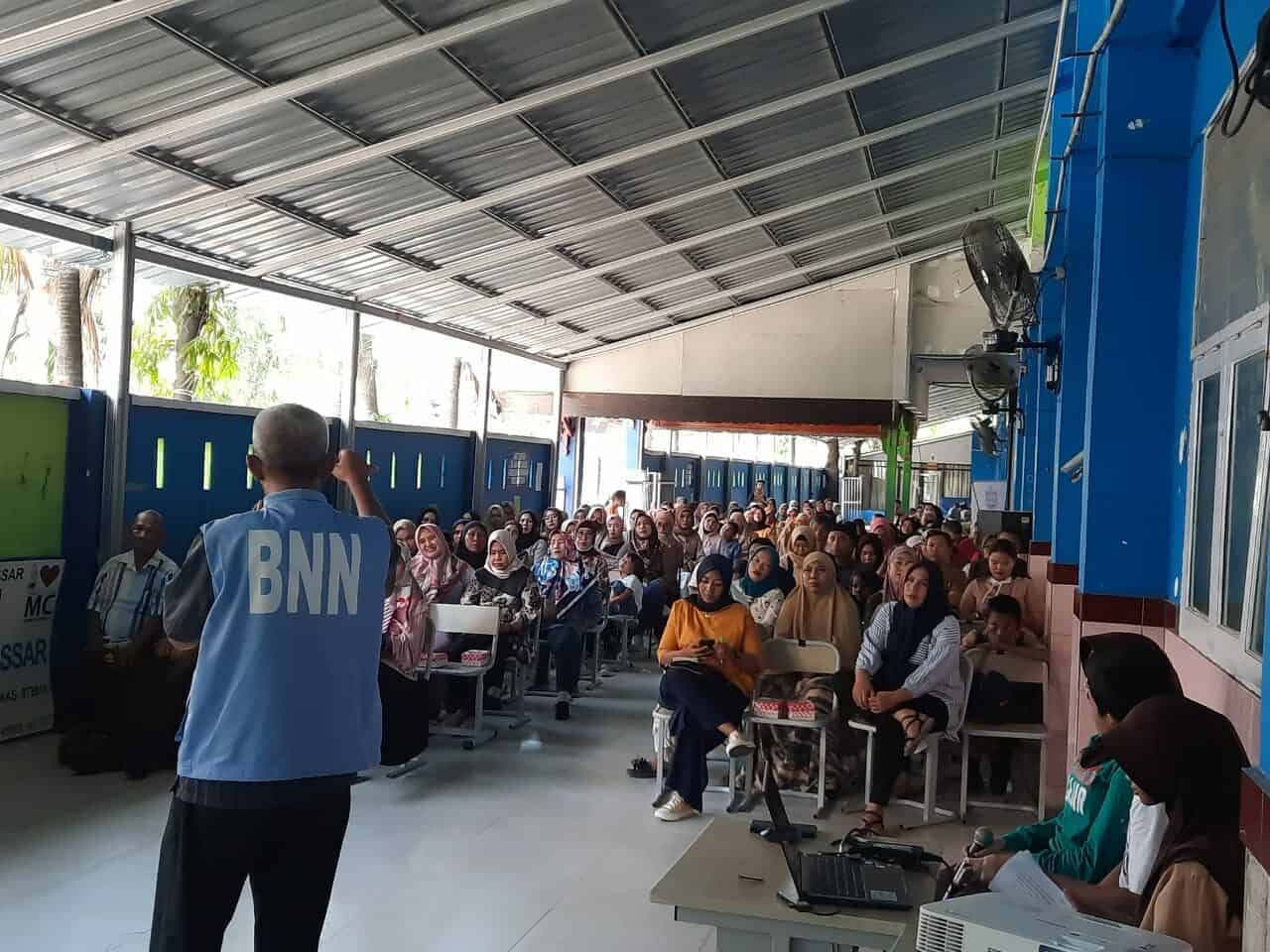 Sosialisasi Pencegahan dan Pemberantasan Bahaya Narkoba di UPT SPF SMP NEG.1 MAKASSAR