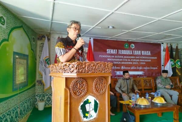 Mewakili Kepala BNN Prov. Sulawesi Selatan Menghadiri dan membuka acara Tebar Dai Anti Narkoba di STAI AL-FURQON bekerja sama dengan Yayasan Hadji Kalla