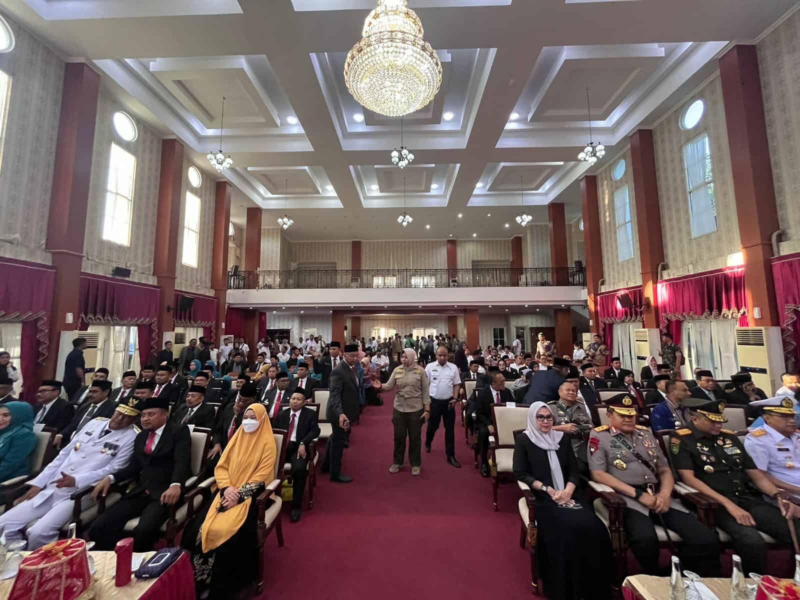 SERAH TERIMA JABATAN GUBERNUR SULSEL DAN SERAH TERIMA JABATAN KETUA TIM PENGGERAK PKK SULSEL SERAH TERIMA JABATAN GUBERNUR SULSEL DAN SERAH TERIMA JABATAN KETUA TIM PENGGERAK PKK SULSEL