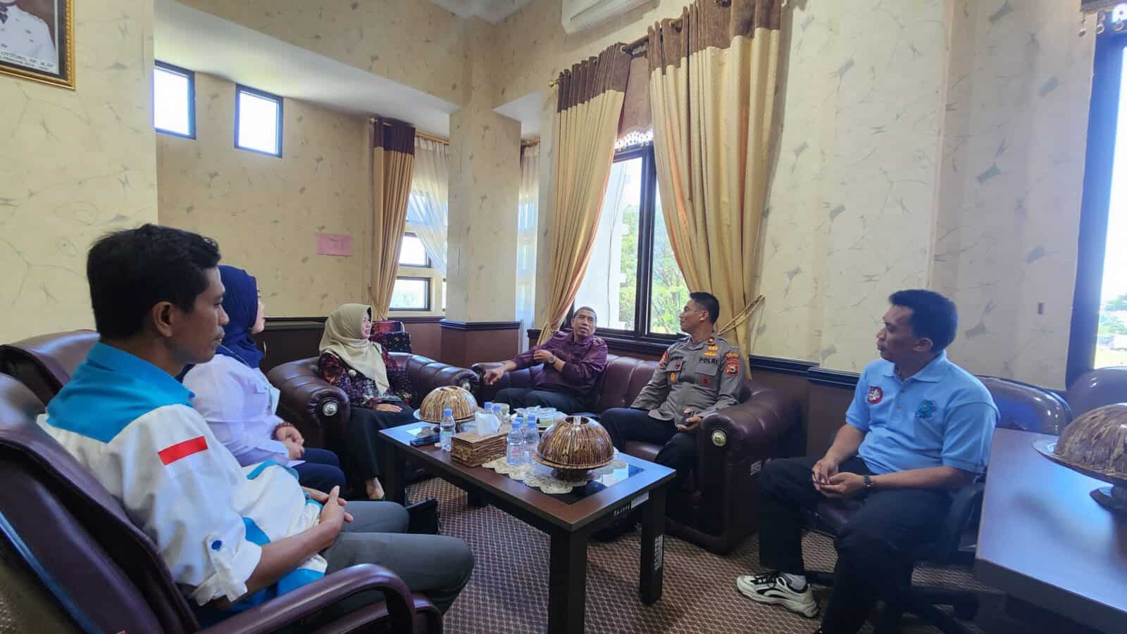 DALAM RANGKA PENANGANAN NAROTIKA SECARA EXTRAORDINARY CRIME, KEPALA BNNP SULSEL BERKUNJUNG KE PEMKAB SINJAI DALAM RANGKA PENANGANAN NAROTIKA SECARA EXTRAORDINARY CRIME, KEPALA BNNP SULSEL BERKUNJUNG KE PEMKAB SINJAI