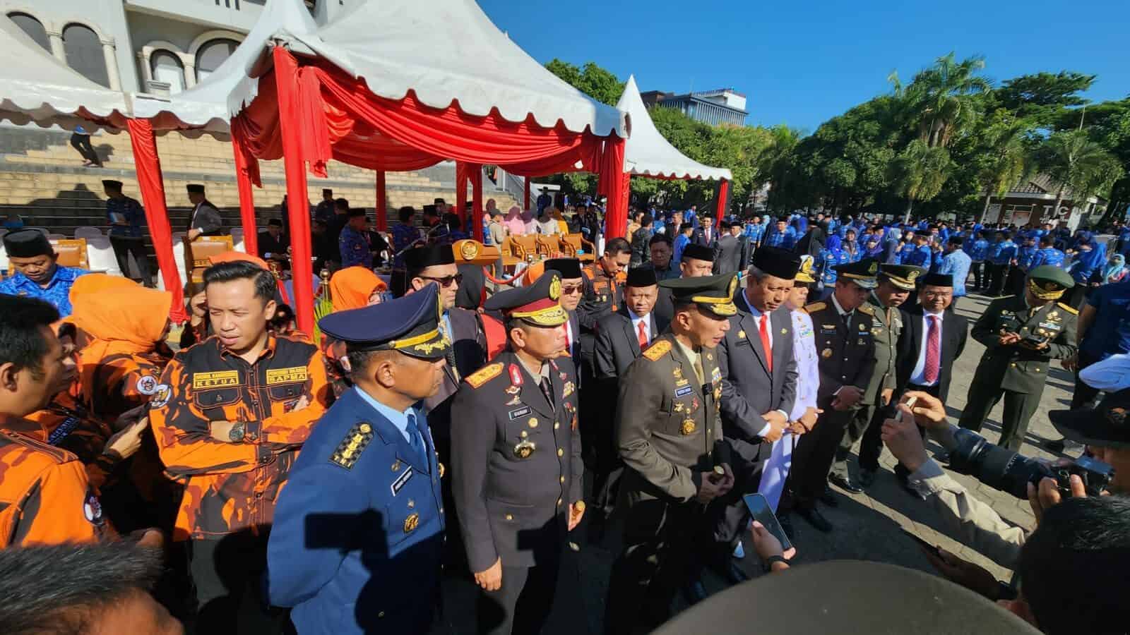 KEPALA BNNP SULSEL MENGHADIRI UPACARA PERINGATAN HARI KESAKTIAN PANCASILA TAHUN 2023 KEPALA BNNP SULSEL MENGHADIRI UPACARA PERINGATAN HARI KESAKTIAN PANCASILA TAHUN 2023