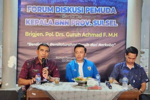 KEPALA BNN PROV.SULSEL MENYAMPAIKAN PENANGANAN NARKOTIKA SECARA EXTRAORDINARY DI FORUM DISKUSI PEMUDA WILAYAH KOTA MAKASSAR