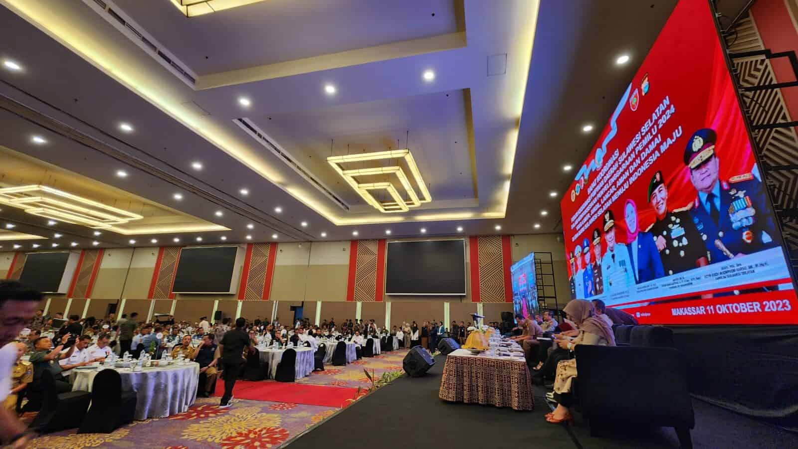 KEPALA BNNP SULAWESI SELATAN MENGHADIRI UNDANGAN RAPAT KORDINASI FORKOPIMDA SULSEL DENGAN FORKOPIMDA KAB/KOTA DAN FORKOPIMCAM KAB/KOTA KEPALA BNNP SULAWESI SELATAN MENGHADIRI UNDANGAN RAPAT KORDINASI FORKOPIMDA SULSEL DENGAN FORKOPIMDA KAB/KOTA DAN FORKOPIMCAM KAB/KOTA