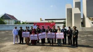 Kepala BNNP Sulawesi Selatan bersama Forkopimda Sulsel Mengikuti Upacara Peringatan Hari Pahlawan 10 November dan Ziarah Makam Pahlawan Kepala BNNP Sulawesi Selatan bersama Forkopimda Sulsel Mengikuti Upacara Peringatan Hari Pahlawan 10 November dan Ziarah Makam Pahlawan