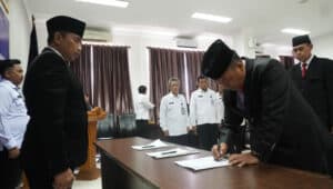 Kepala BNNP Sulawesi Selatan Melakukan Pelantikan Dan Pengambilan Sumpah/Janji Pejabat Struktural Di Lingkungan BNNP Sulawesi Selatan Kepala BNNP Sulawesi Selatan Melakukan Pelantikan Dan Pengambilan Sumpah/Janji Pejabat Struktural Di Lingkungan BNNP Sulawesi Selatan