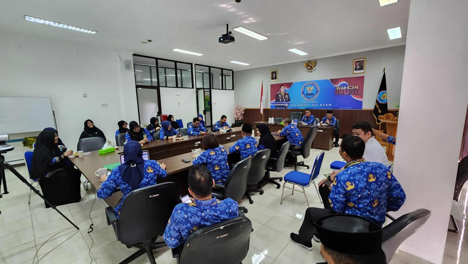 BNNP Sulawesi Selatan Mengikuti Upacara HUT KORPRI Ke-52 Tahun Secara Virtual BNNP Sulawesi Selatan Mengikuti Upacara HUT KORPRI Ke-52 Tahun Secara Virtual