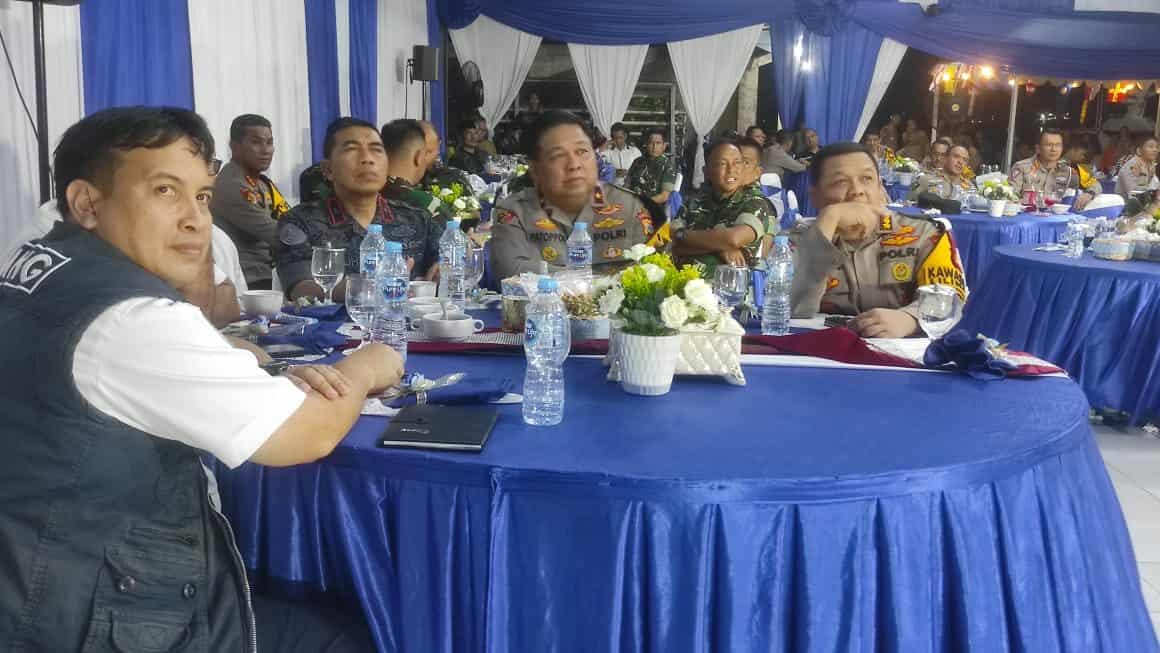 KEPALA BNNP SULAWESI SELATAN MENGHADIRI PRESS REALESS POLDA SULSEL DIRANGKAIKAN DENGAN VICON MONITORING SITKAMTIBMAS PERGANTIAN MALAM TAHUN BARU WILAYAH SULSEL
