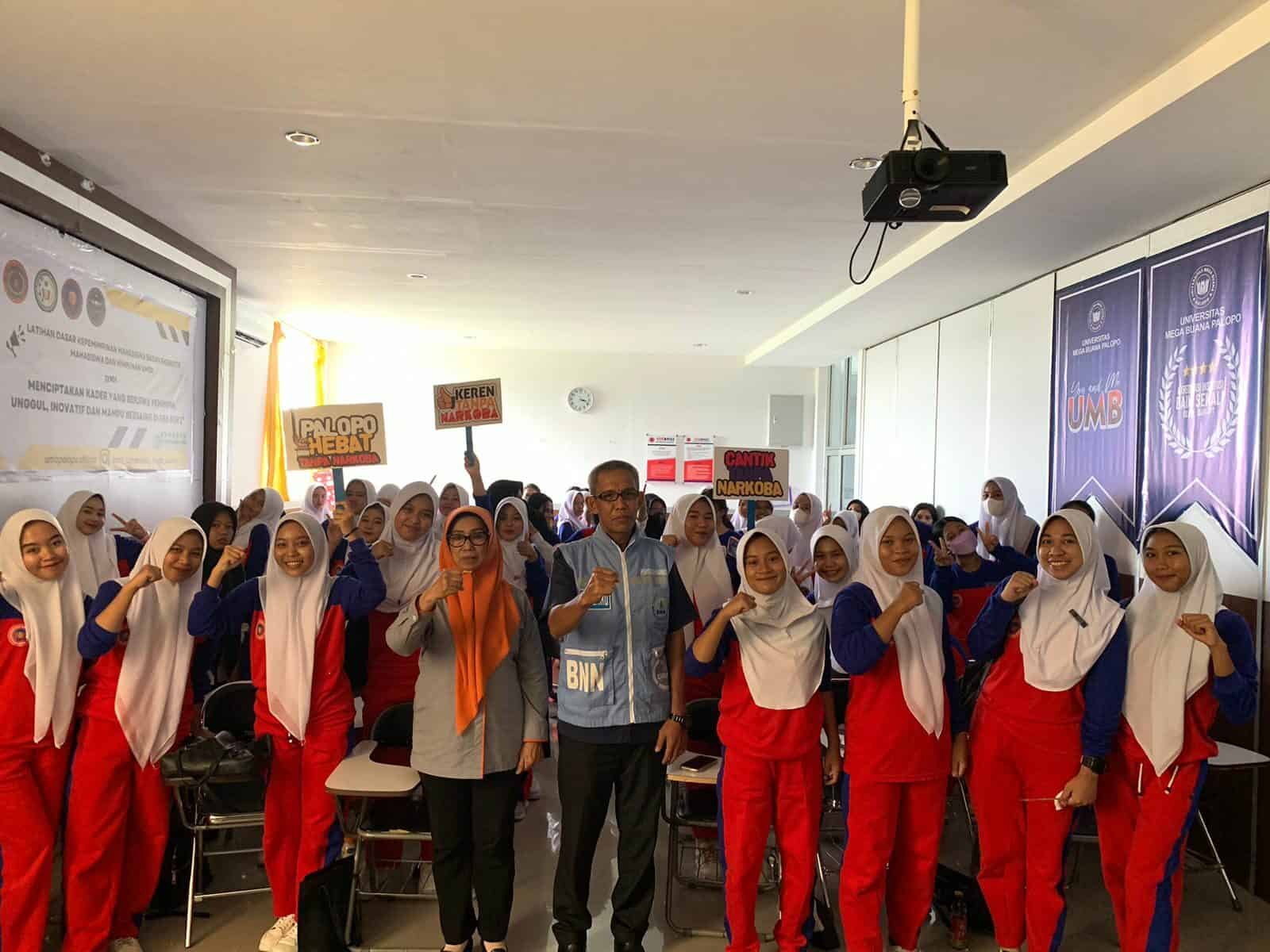 Sosialisasi Bahaya Narkoba di Universitas Mega Buana Palopo Sosialisasi Bahaya Narkoba di Universitas Mega Buana Palopo