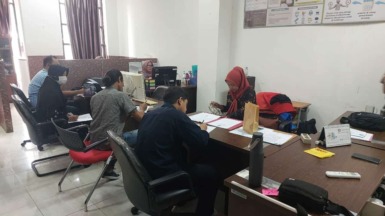 4 Pegawai Kanwil Perbendaharaan Provinsi Sulsel Lakukan Tes Uji Narkoba di BNNP Sulsel 4 Pegawai Kanwil Perbendaharaan Provinsi Sulsel Lakukan Tes Uji Narkoba di BNNP Sulsel