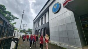 Jalan Pagi Sehat Anti Narkoba oleh Personil BNNP SULSEL