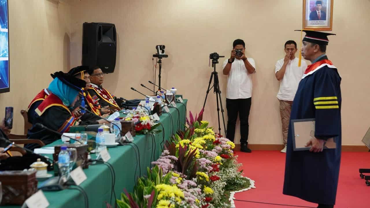 Kepala BNNP Sulawesi Selatan Mengikuti Sidang Promosi Doktor Ilmu Pemerintahan Sekolah Pascasarjana Institut Dalam Negeri