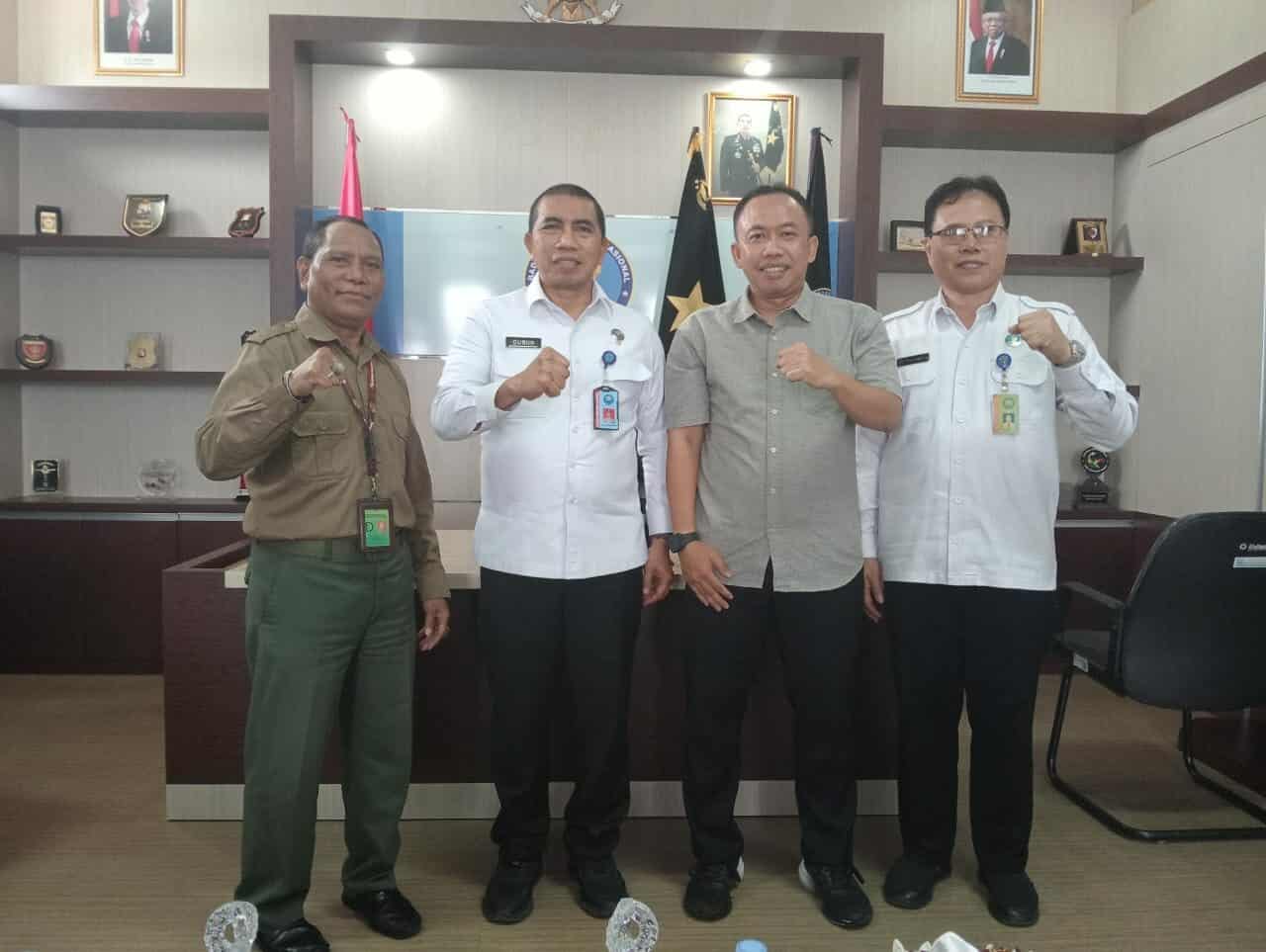 KEPALA BNNP SULSEL TERIMA KUNJUNGAN BALAI BESAR KONSERVASI DAN SUMBER DAYA ALAM WILAYAH SULAWESI SELATAN KEMENTERIAN KEHUTANAN DAN LINGKUNGAN HIDUP RI KEPALA BNNP SULSEL TERIMA KUNJUNGAN BALAI BESAR KONSERVASI DAN SUMBER DAYA ALAM WILAYAH SULAWESI SELATAN KEMENTERIAN KEHUTANAN DAN LINGKUNGAN HIDUP RI