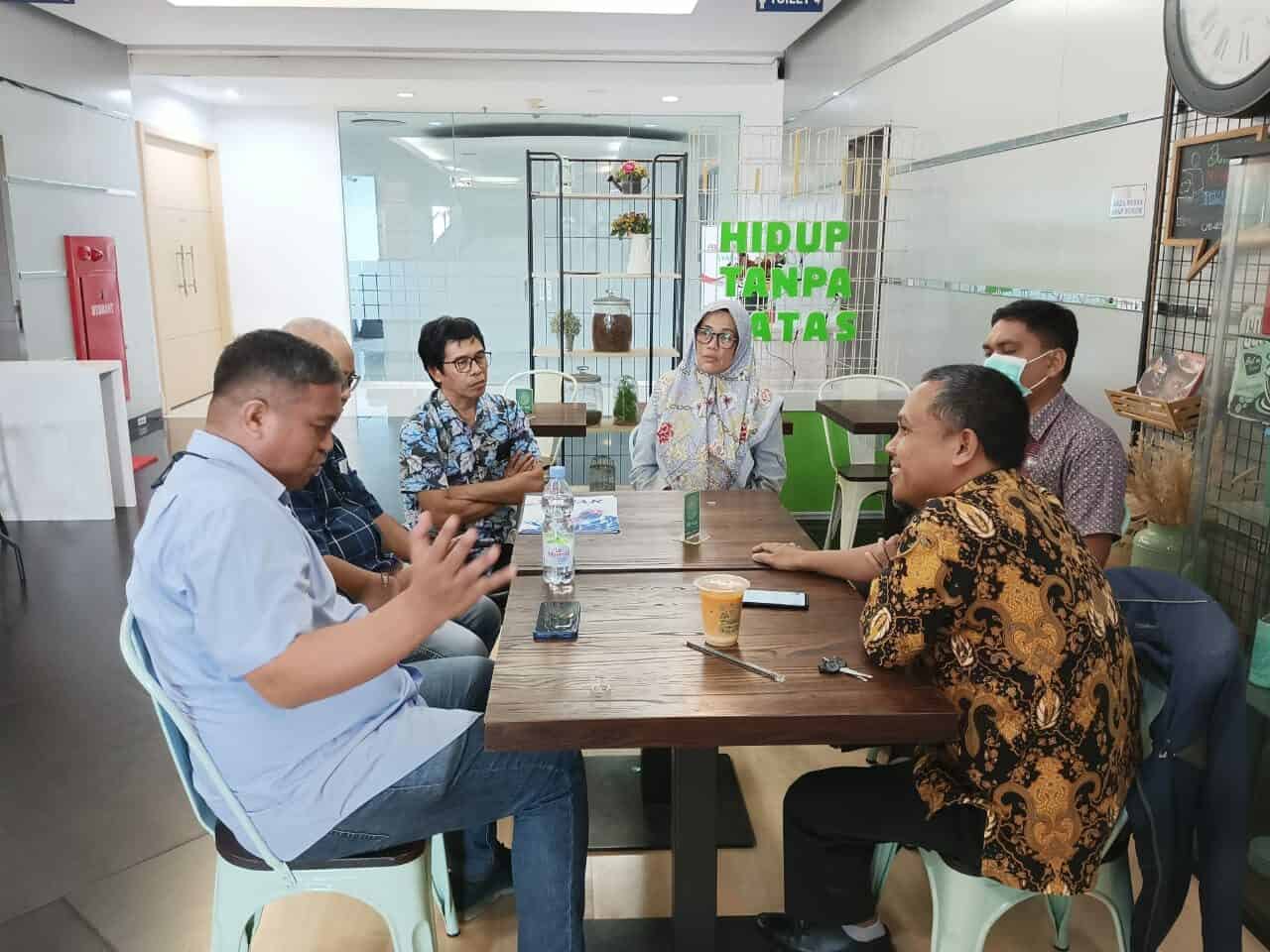 Kunjungan Koordinasi Advokasi dan Kreatifitas Program P4GN di Fajar Group Makassar Kunjungan Koordinasi Advokasi dan Kreatifitas Program P4GN di Fajar Group Makassar