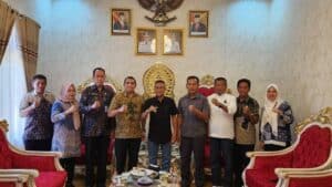 DALAM RANGKA MEWUJUDKAN INDONESIA BERSINAR MELALUI SULSEL BERSINAR, KEPALA BNNP SULAWESI SELATAN KUNJUNGI PJ. BUPATI BONE DALAM RANGKA MEWUJUDKAN INDONESIA BERSINAR MELALUI SULSEL BERSINAR, KEPALA BNNP SULAWESI SELATAN KUNJUNGI PJ. BUPATI BONE