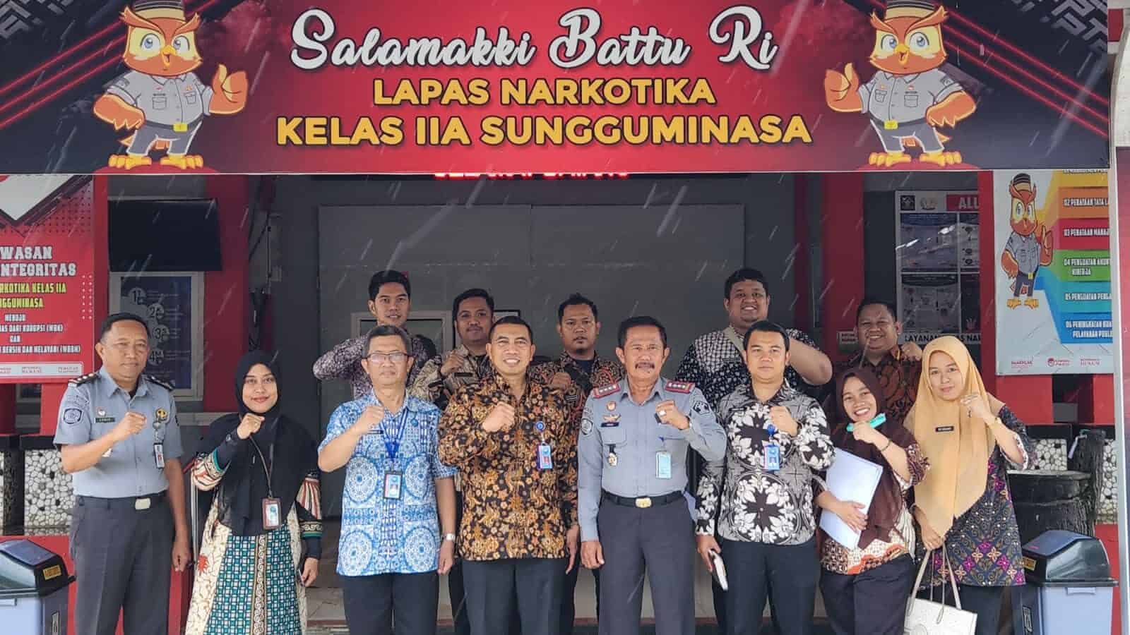 Kepala BNNP Sulawesi Selatan Melaksanakan Kunjungan ke Lapas Narkotika Kelas IIA Sungguminasa Kepala BNNP Sulawesi Selatan Melaksanakan Kunjungan ke Lapas Narkotika Kelas IIA Sungguminasa