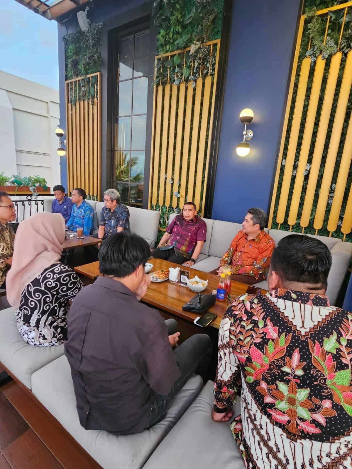 Silaturahmi P4GN dengan Dekan Fakultas Vokasi Universitas Hasanuddin Tindak Lanjut Unhas Bersinar Silaturahmi P4GN dengan Dekan Fakultas Vokasi Universitas Hasanuddin Tindak Lanjut Unhas Bersinar