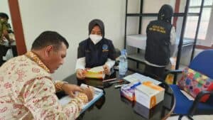 CIPTAKAN LINGKUNGAN BERSINAR, BNNP SULSEL BEKERJASAMA DENGAN PENGADILAN NEGERI MAKASSAR MELAKSANAKAN DETEKSI DINI CIPTAKAN LINGKUNGAN BERSINAR, BNNP SULSEL BEKERJASAMA DENGAN PENGADILAN NEGERI MAKASSAR MELAKSANAKAN DETEKSI DINI
