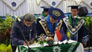 BNNP SULAWESI SELATAN BEKERJASAMA DENGAN UNIVERSITAS MUHAMMADIYAH MAKASSAR MELAKSANAKAN DEKLARASI KAMPUS BERSINAR DIRANGKAIKAN DENGAN PENANDATANGANAN KERJASAMA