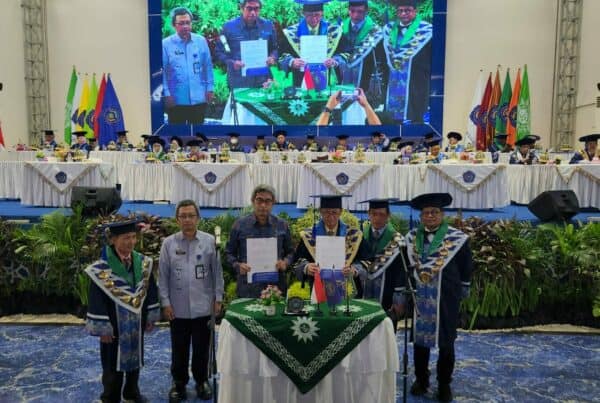 BNNP SULAWESI SELATAN BEKERJASAMA DENGAN UNIVERSITAS MUHAMMADIYAH MAKASSAR MELAKSANAKAN DEKLARASI KAMPUS BERSINAR DIRANGKAIKAN DENGAN PENANDATANGANAN KERJASAMA