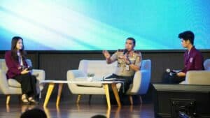 Deklarasikan Kampus Bersinar Universitas Ciputra, Kepala BNNP Sulsel Harapkan Civitas Akademika Bisa Bersinergi Hingga Indonesia Emas 2045 Deklarasikan Kampus Bersinar Universitas Ciputra, Kepala BNNP Sulsel Harapkan Civitas Akademika Bisa Bersinergi Hingga Indonesia Emas 2045