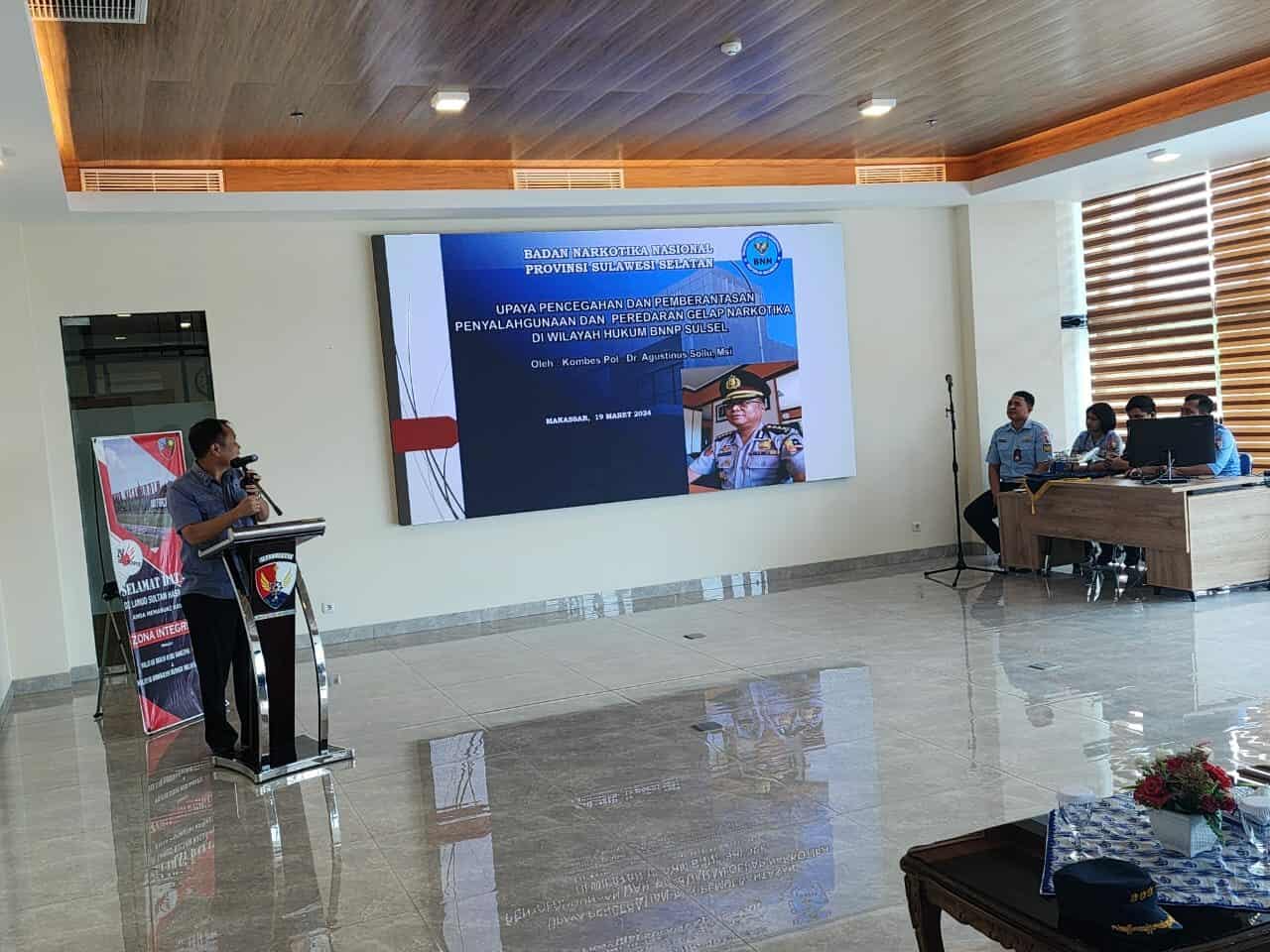 Kabid Pemberantasan dan Intelijen Menjadi Narasumber pada Pelatihan Pencitraan X-RAY Sekaligus Pelatihan Satwa K-9 BNNP Sulsel dan K-9 Polisi Militer Lanud Hasanuddin Kabid Pemberantasan dan Intelijen Menjadi Narasumber pada Pelatihan Pencitraan X-RAY Sekaligus Pelatihan Satwa K-9 BNNP Sulsel dan K-9 Polisi Militer Lanud Hasanuddin