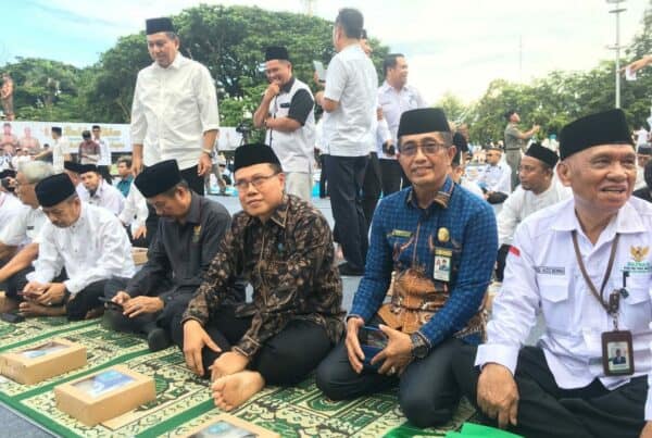 BNNP SULSEL MENGHADIRI BUKA PUASA AKBAR DAN PERINGATAN NUZULUL QURAN TINGKAT PROV. SULSEL DI WATAMPONE