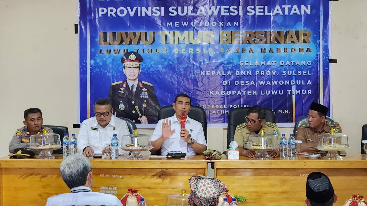 SINERGI DAN KOLABORASI DENGAN PT. VALE INDONESIA, KEPALA BNNP SULSEL SOSIALISASIKAN BAHAYA NARKOBA DI DESA WAWONDULA DAN DESA ASULI GUNA WUJUDKAN DESA BERSINAR DI KAB.LUWU TIMUR