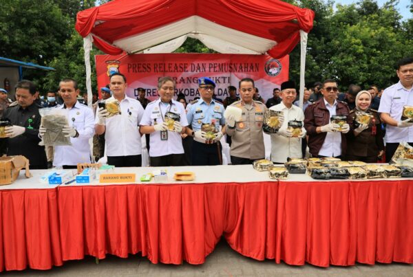 Sinergitas P4GN, Kepala BNNP Sulsel Menghadiri Kegiatan Pemusnahan Narkotika Ditresnarkoba Polda Sulsel