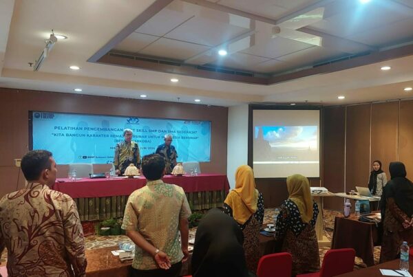 PELATIHAN PROGRAM PENGEMBANGAN SOFTSKILL SMA/SMP SEDERAJAT BERSAMA PERWAKILAN PARA GURU BK SMA SE-KAB GOWA, MAROS, DAN MAKASSAR