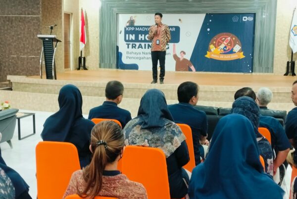 DALAM RANGKA HANI 2024, KPP MADYA MAKASSAR ADAKAN SOSIALISASI PENCEGAHAN PENYALAHGUNAAN DAN PEREDARAN GELAP NARKOBA DAN TES URINE PEGAWAI