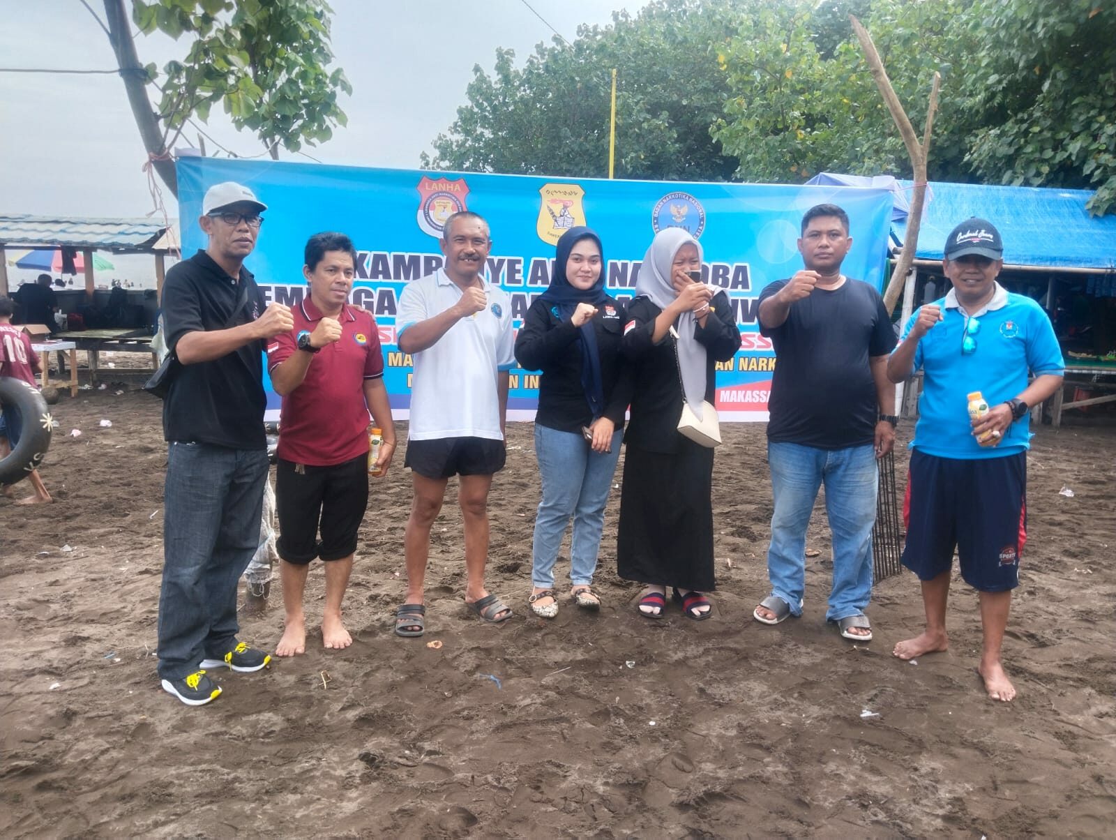 Kampanye P4GN Bersama LANHA Universitas Sawerigading Makassar di Kawasan Wisata Tanjung Anging Mammiri Makassar Kampanye P4GN Bersama LANHA Universitas Sawerigading Makassar di Kawasan Wisata Tanjung Anging Mammiri Makassar