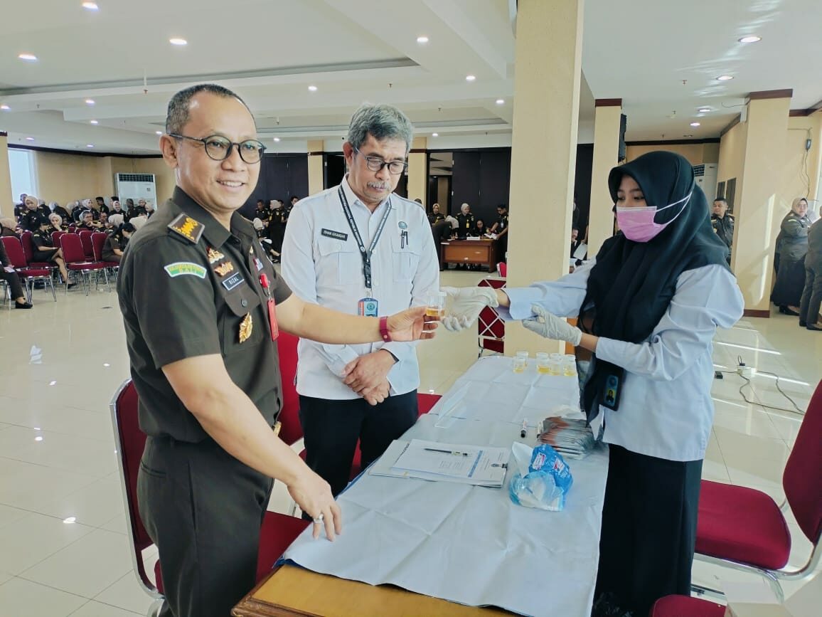 DETEKSI DINI PEGAWAI KANTOR KEJAKSAAN TINGGI SULSEL