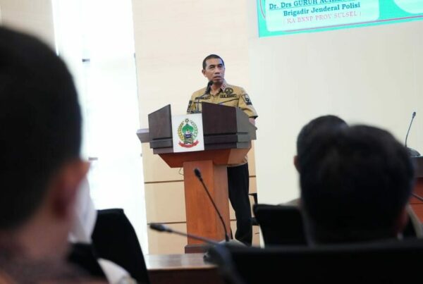 Kepala BNNP Sulawesi Selatan Memberikan Arahan Dalam Rapat Asistensi Pelaksanaan Rencana Aksi Daerah (RAD) Fasilitasi Pencegahan dan Pemberantasan Penyalahgunaan dan Peredaran Gelap Narkotika  dan Prekursor Narkotika di ada Pemerintah di Provinsi Sulawesi Selatan T.A 2024
