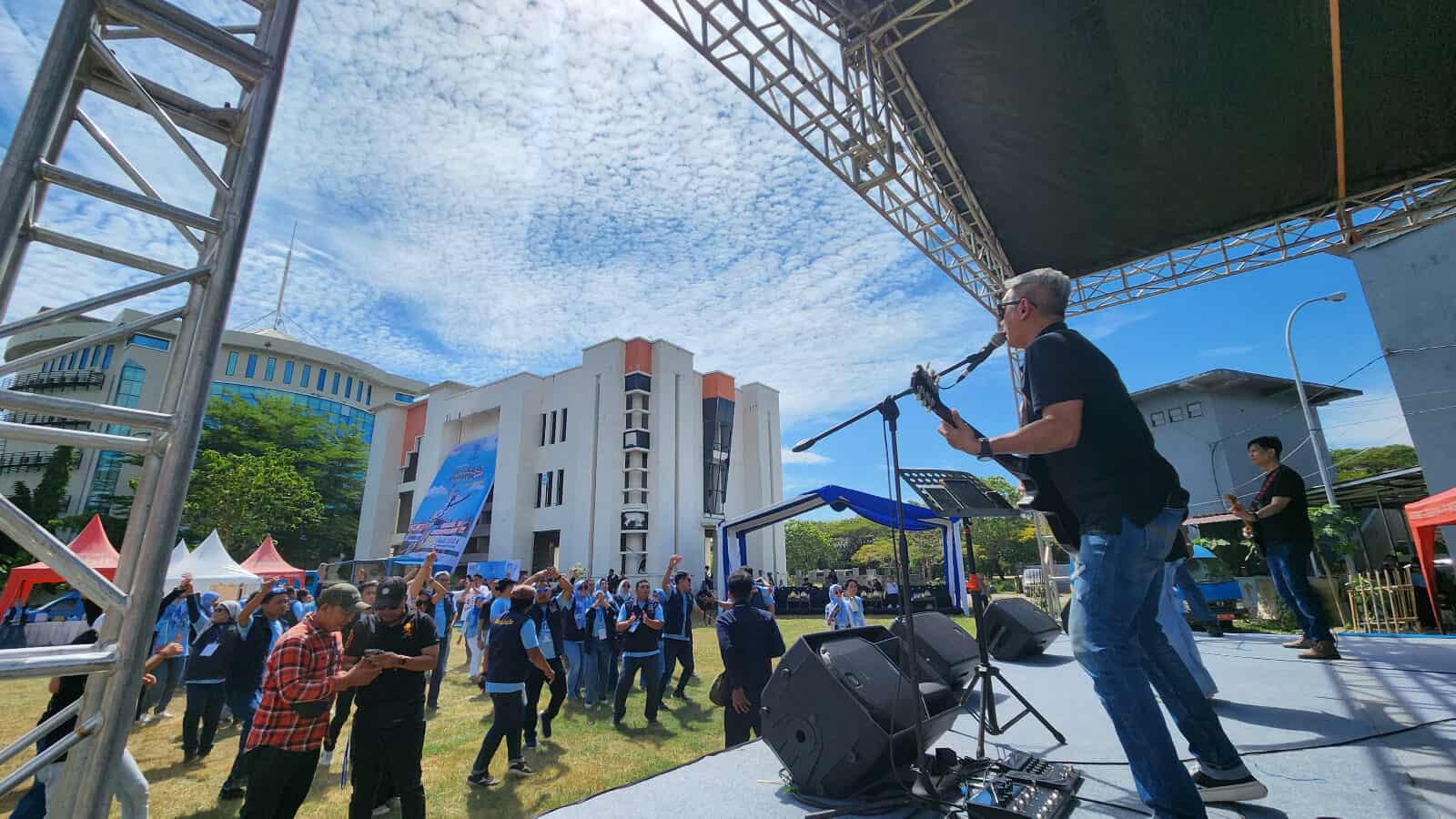 PUNCAK PASCA HANI 2024, BNNP SULAWESI SELATAN SUKSESKAN LOMBA CIPTA JINGLE DAN KOMPETISI BAND GENERASI BERSINAR PUNCAK PASCA HANI 2024, BNNP SULAWESI SELATAN SUKSESKAN LOMBA CIPTA JINGLE DAN KOMPETISI BAND GENERASI BERSINAR