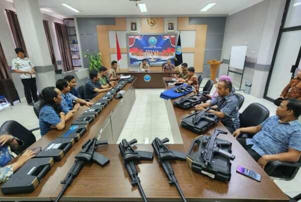 Jaga Keamanan Senjata dan Personil, Kepala BNNP Sulsel Pimpin Rapat Pengecekan Senjata