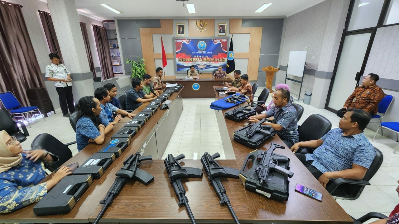 Jaga Keamanan Senjata dan Personil, Kepala BNNP Sulsel Pimpin Rapat Pengecekan Senjata