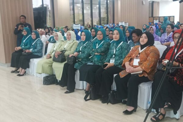 KETUA DWP BNNP SULAWESI SELATAN HADIRI BIMTEK PENGELOLAAN KOMODITAS HORTIKULTURA SKALA RUMAH TANGGA